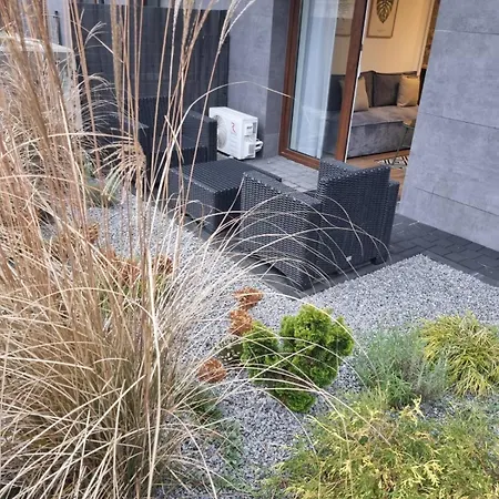 Mala Poleska - Przytulny Z Ogrodkiem アパート