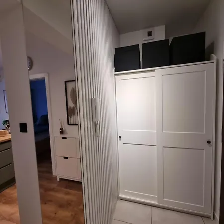 Mala Poleska - Przytulny Z Ogrodkiem アパート ブィドゴシュチュ