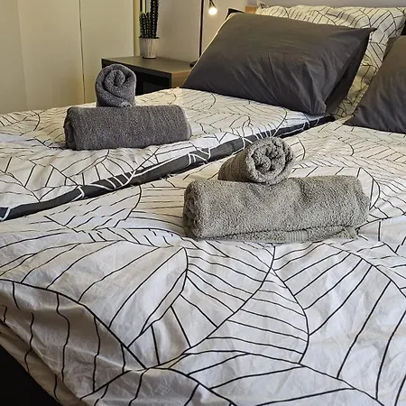 Mala Poleska - Przytulny Z Ogrodkiem * ブィドゴシュチュ