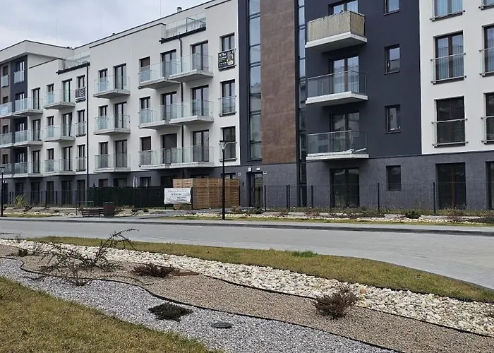 Mala Poleska - Przytulny Z Ogrodkiem